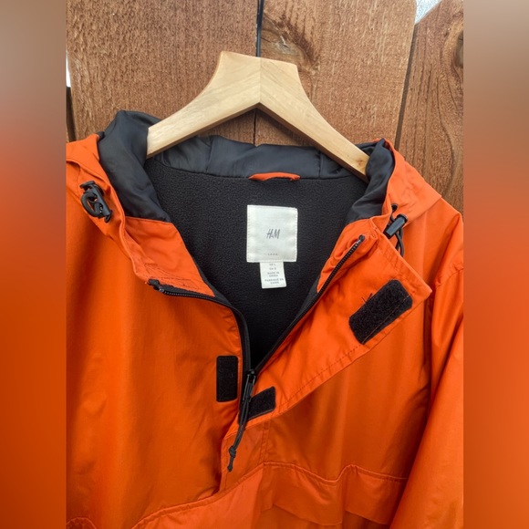 H&M Pullover Jacket - Picture 2 of 3